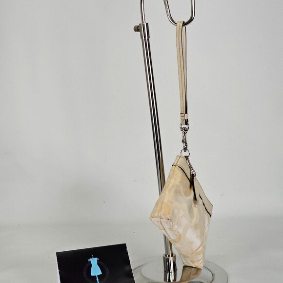 Coach Women's Signature Color Beige Pleated Wristlet 132 - Picture 3 of 13